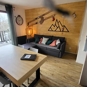 4 A 6 Personnes - D'aurouze - La Joue Du Loup Appartement
